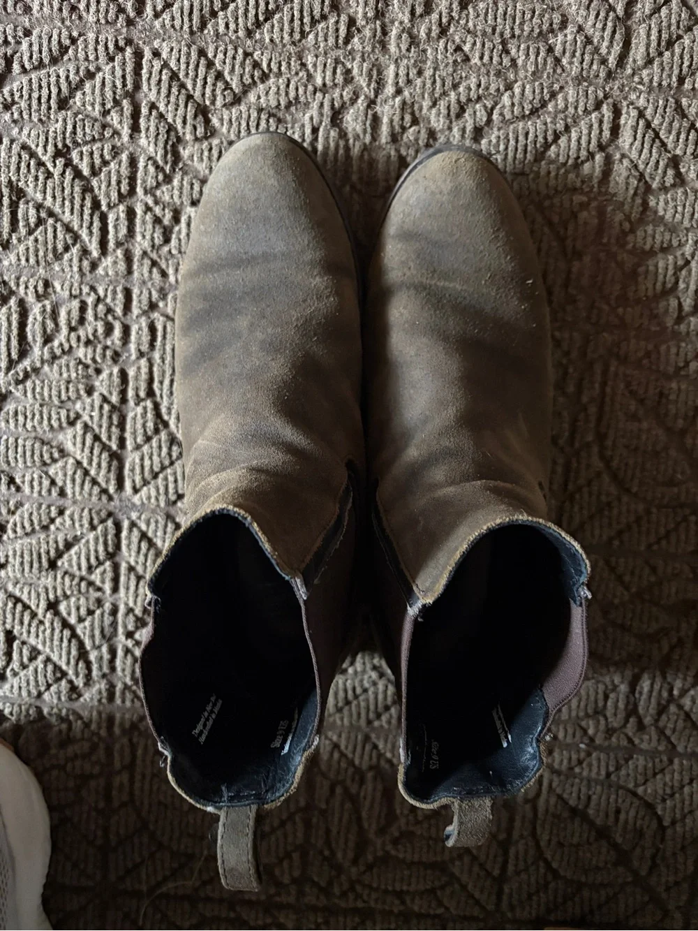 Thursday Chelsea Boots in Dark Brown Suede (duchess)